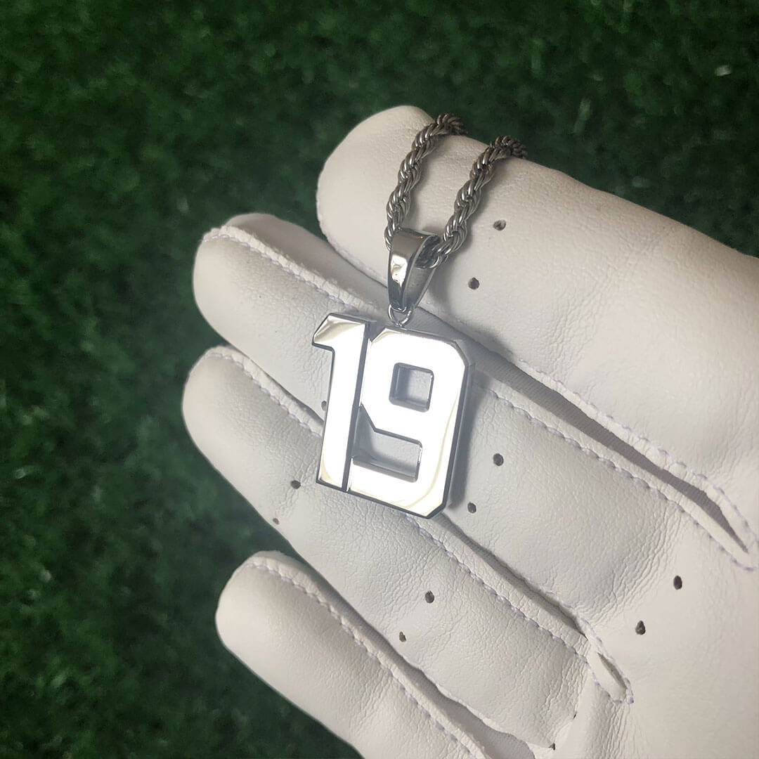 Signature Jersey Number Pendant in Silver