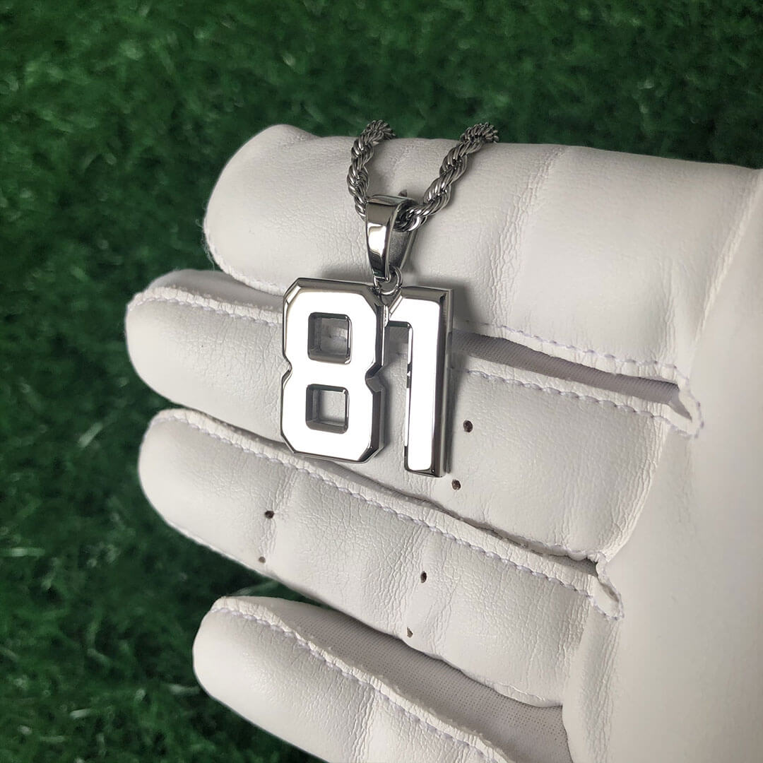 Signature Jersey Number Pendant in Silver