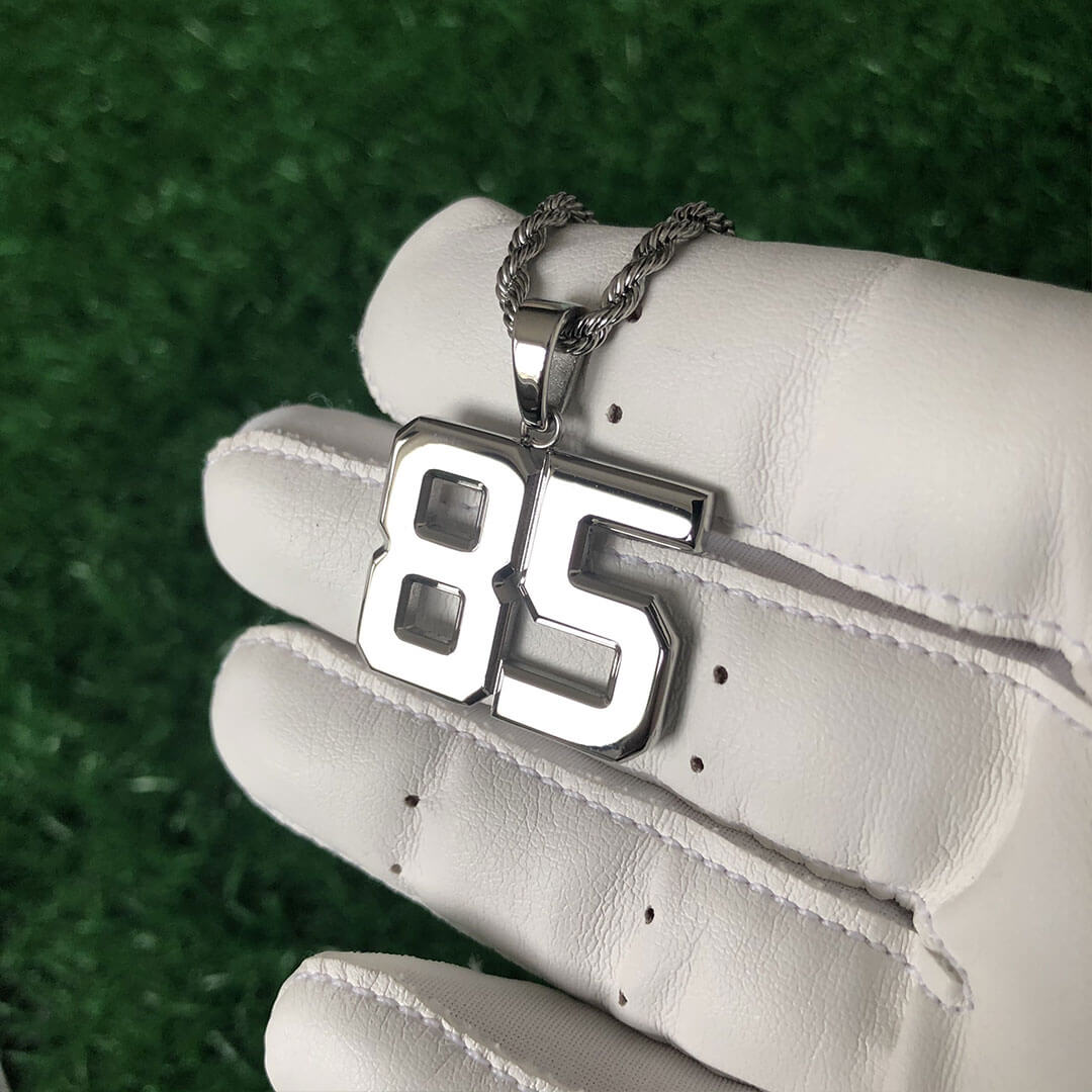Signature Jersey Number Pendant in Silver